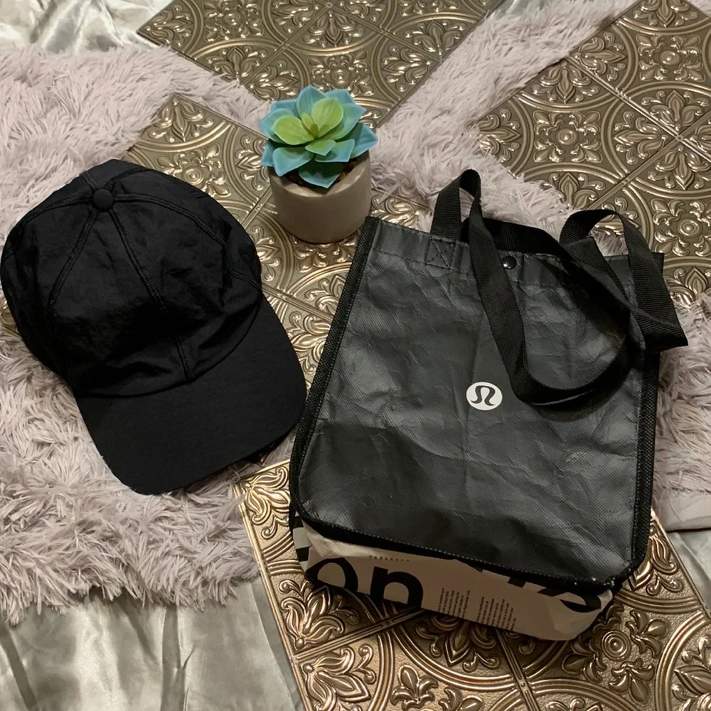 🌹lululemon • Black Nylon Running Casual Unisex Adjustable Hat with free bag •